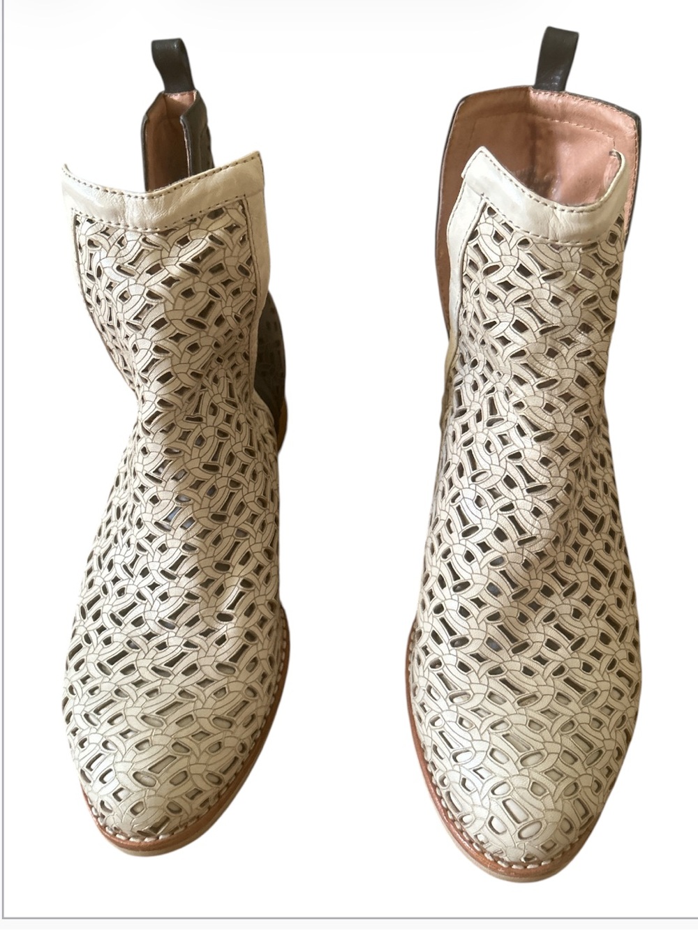 Jeffrey Campbell Oriley Two Tone Laser Cut Ankle Booties Size 7.5